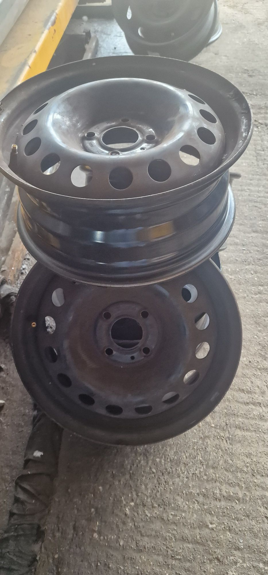 Felgi Stalowe Renault Clio IV R15 4x100 ET43-6J