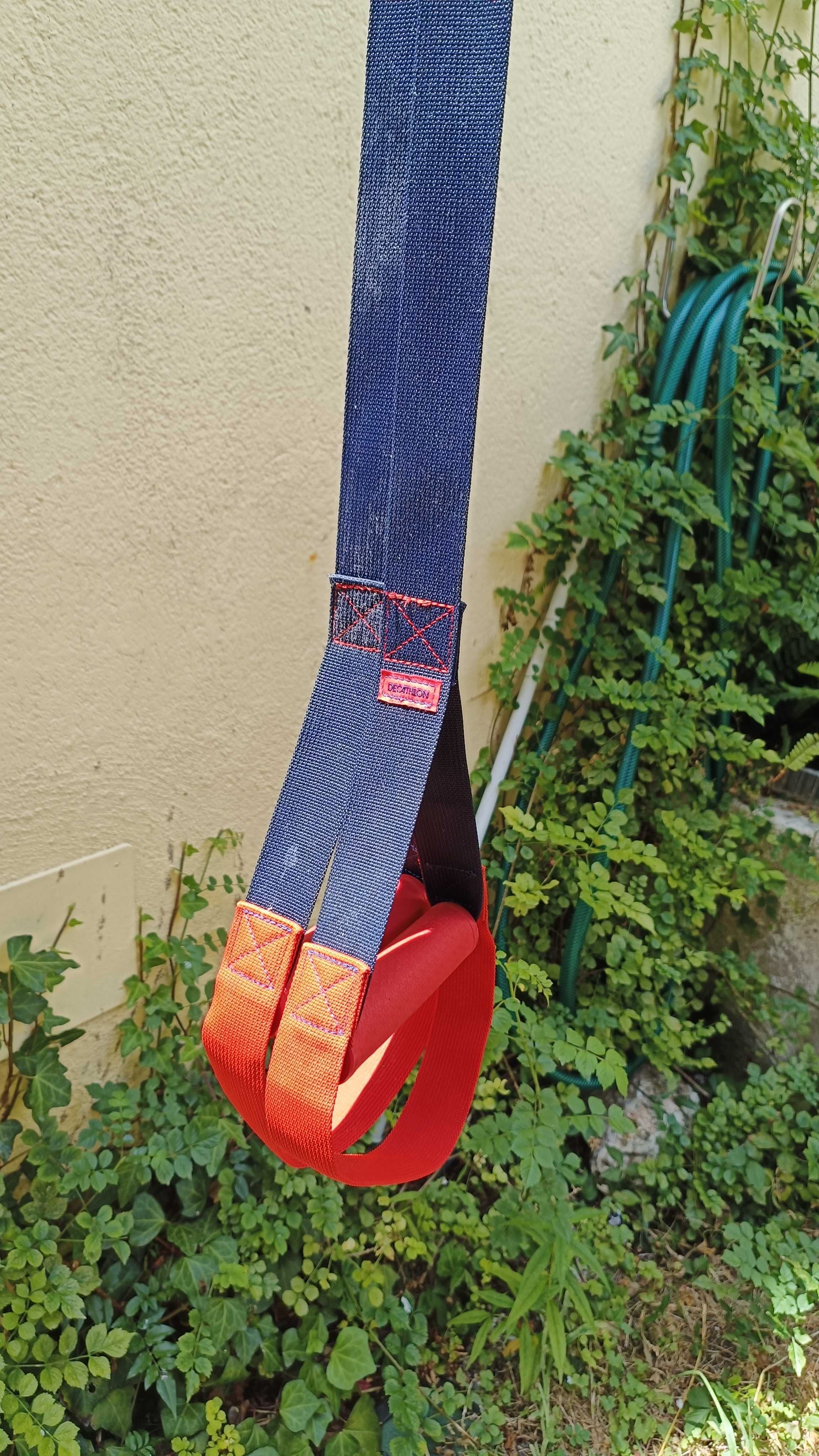 Equipamento de treino com suspensão