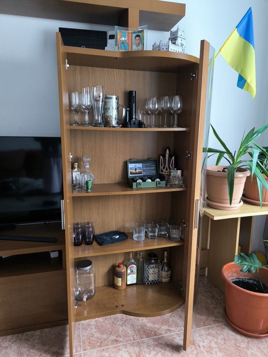 Móvel de sala completamente