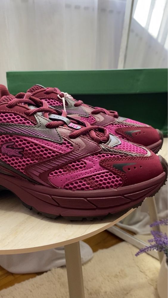 Кросівки Lacoste LOO3 Neo Shot на стопу 25 см