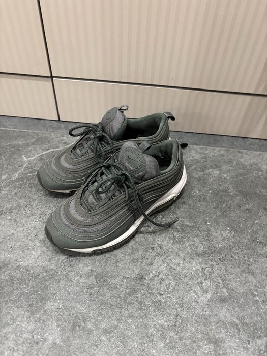 Дві пари кросовок найк тн чорні  і най аір макс 97