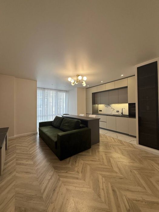 Оренда 2 км квартири з виглядом на озеро