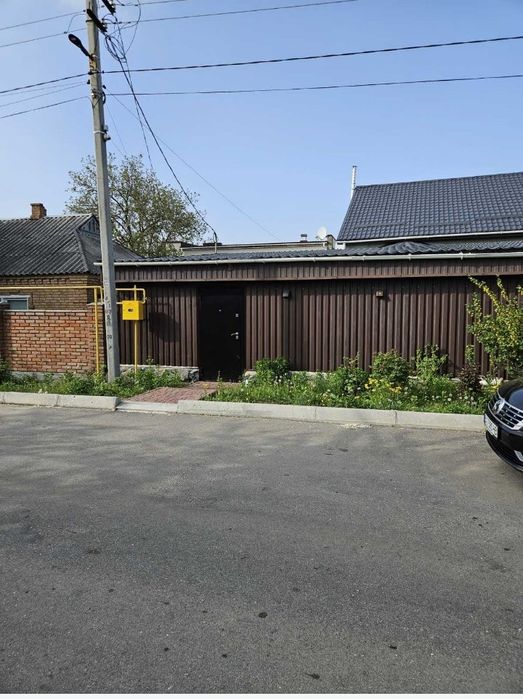 Здається однокімнатний будинок