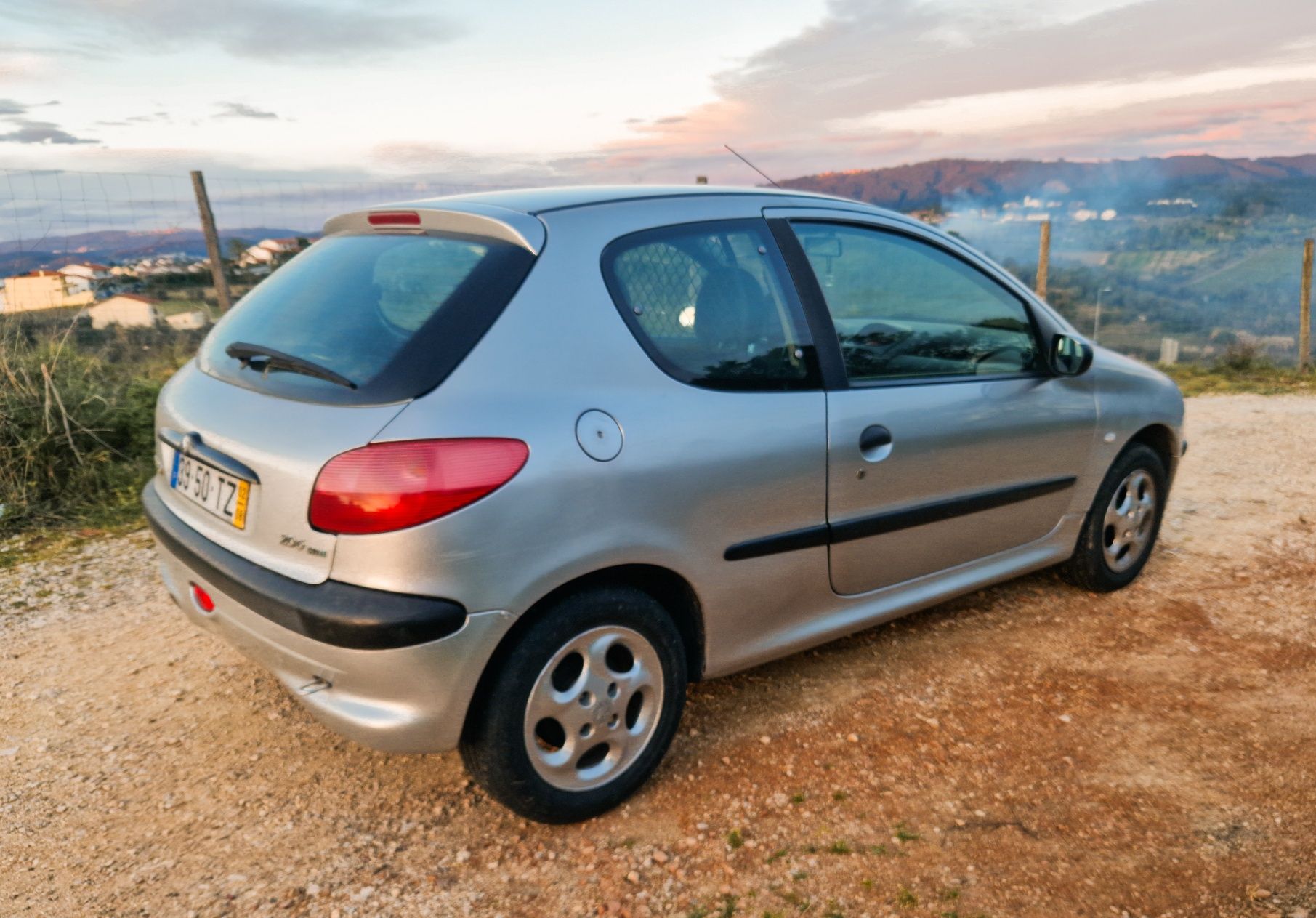 Pegeout 206 1.4 HDI comercial (274000km)