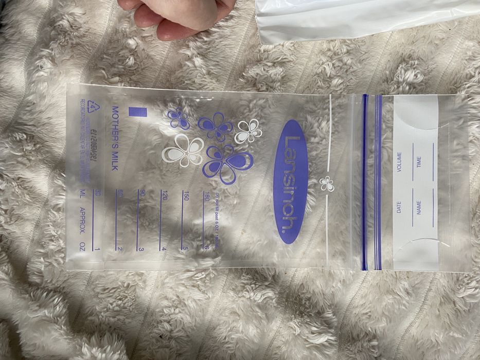 Пакети для зберігання молока