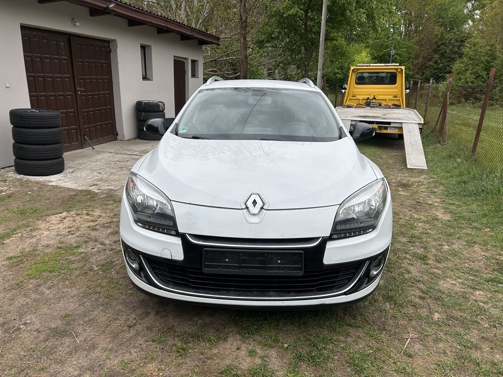 Renault Megane 3 bose na cześci OV369 maska zderzak drzwi lampa klapa