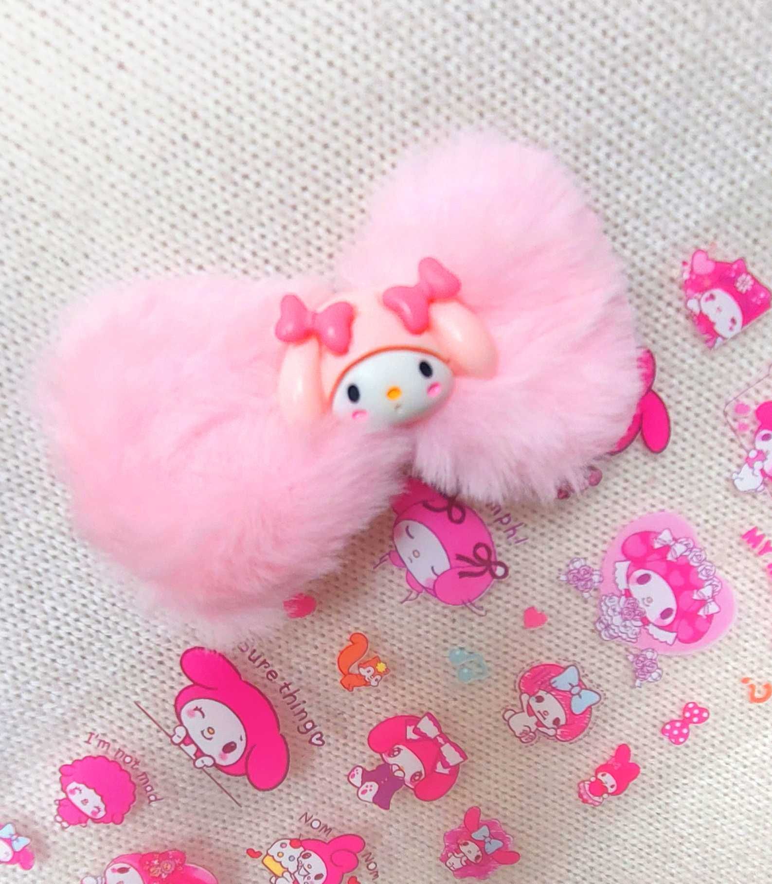 śliczna spinka do włosów z różowym futerkiem My Melody Sanrio Kawaii