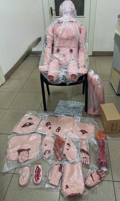 Навчальний Манекен для відпрацювання навичок надання розширеної  допом