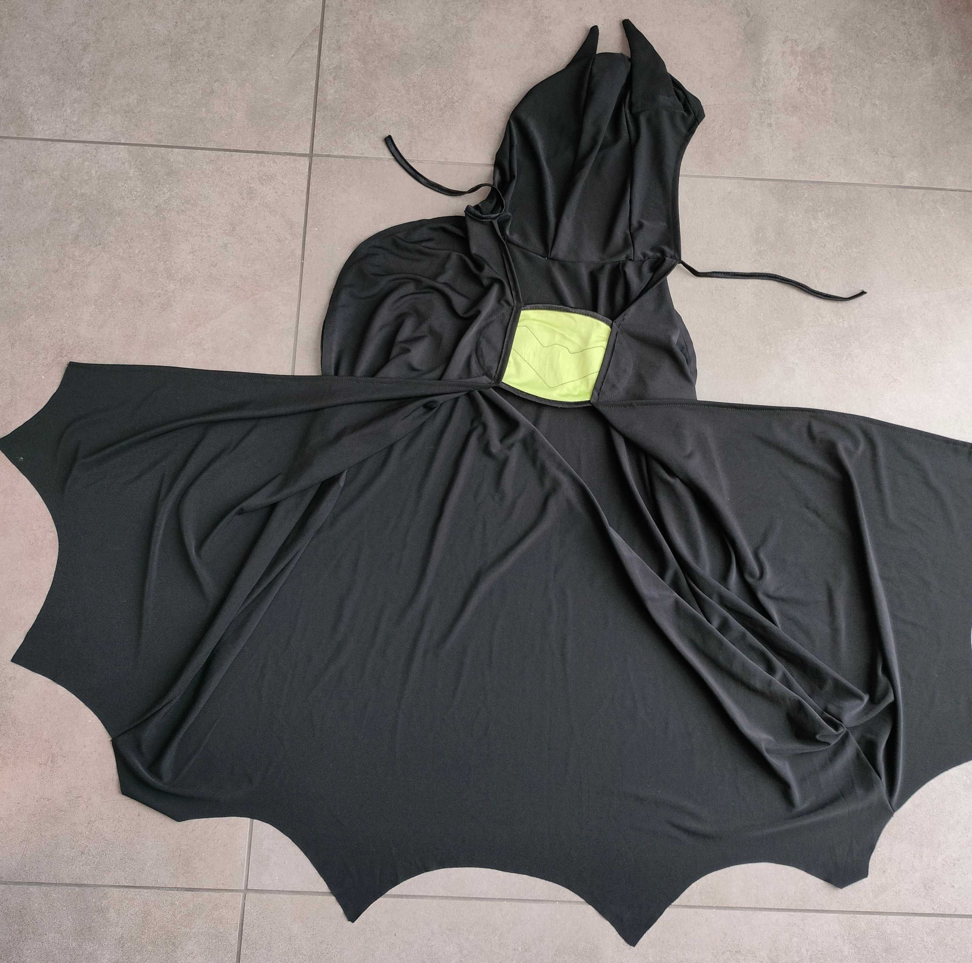 Strój na balik - peleryna Batmana, rozmiar 128