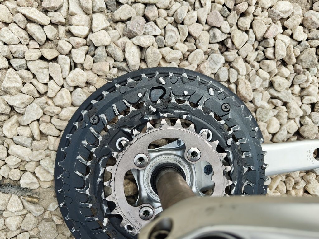 Korba Shimano XT  treking  fc t781 stan bardzo  dobry