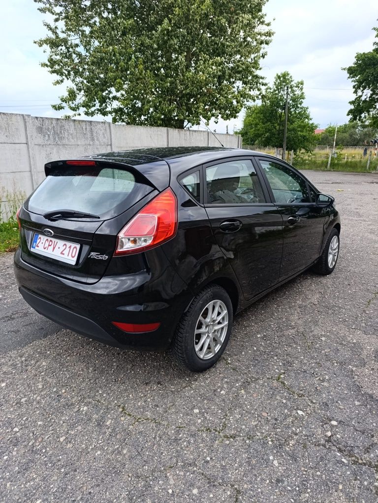 Ford Fiesta mk7 lifting 1.5 tdci Led Klima 5 drzwi