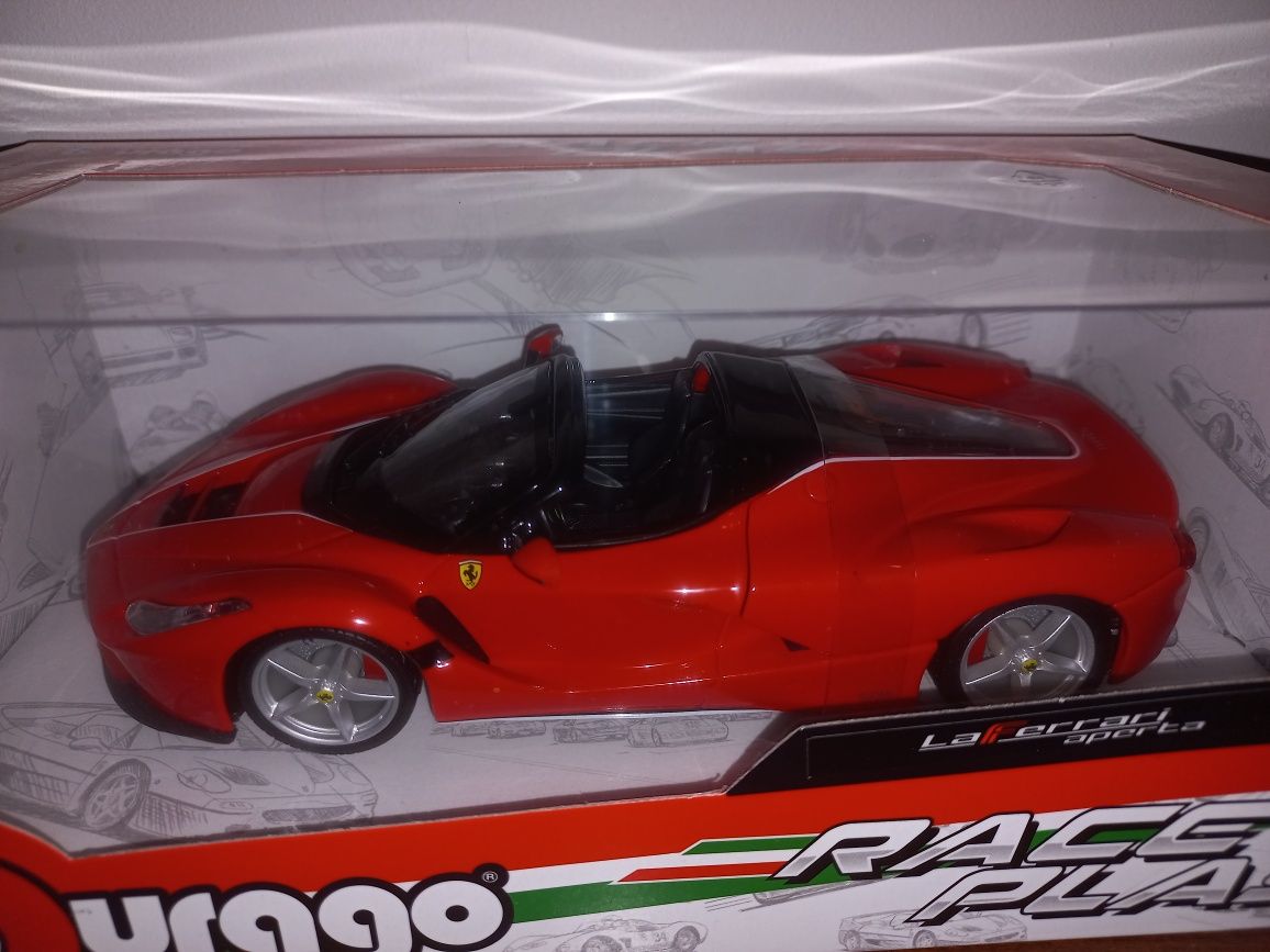 Bburago Laferrari Aperta, skala 1:24