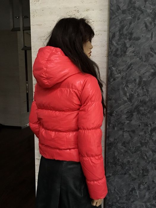 Benetton czerwona kurtka puchowa S XS zimowa