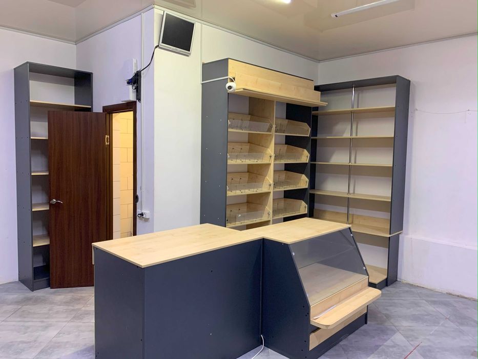 Магазин, кафе, або офіс у центрі! Під будь-який вид діяльності!