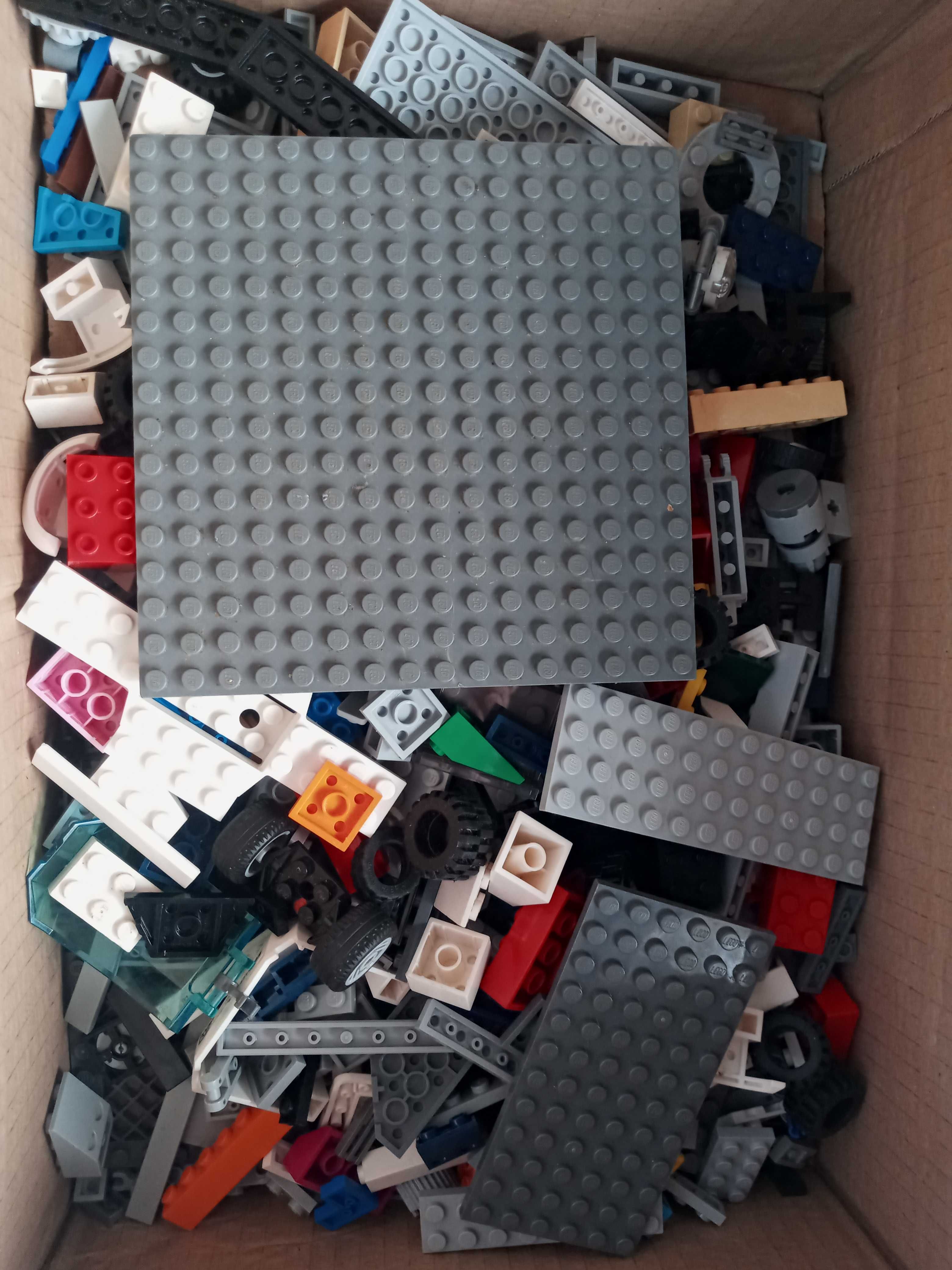 Vendo 3000 peças LEGO