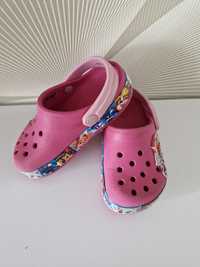 Crocs для дівчинки.