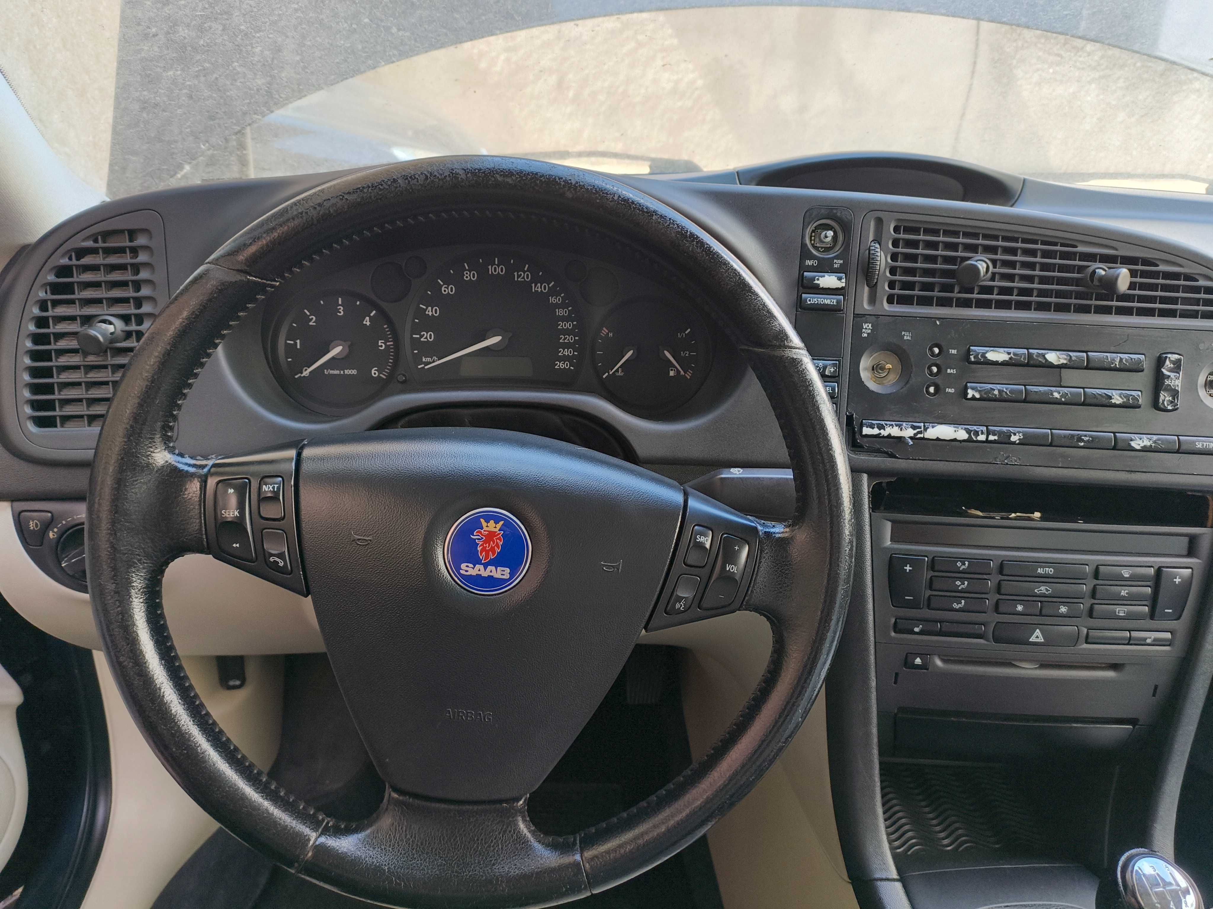 Saab 93 2.2TiD de 2004 para peças