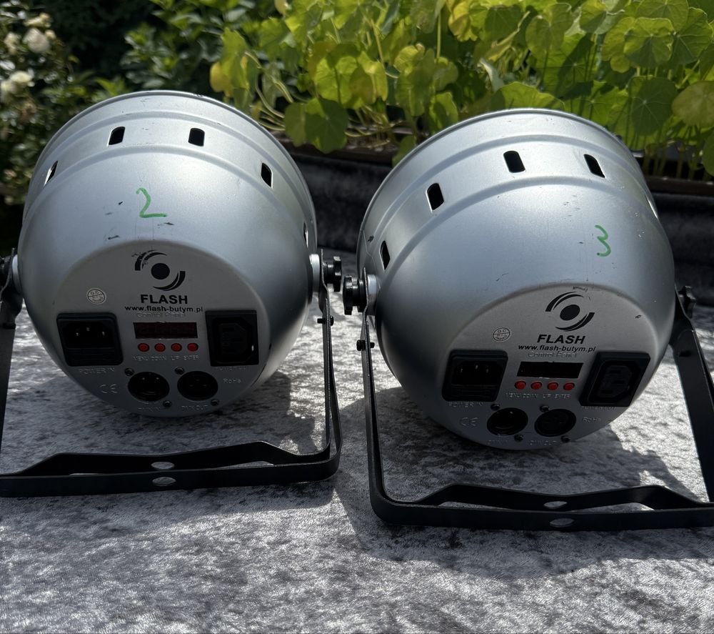 Flash Led Par 64 186