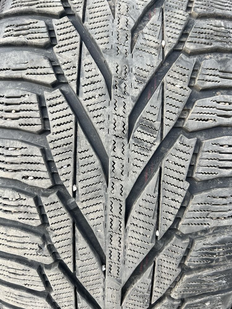 Nokian hakkapeliitta r2 109r suv 255 55 r18, bmw x5
