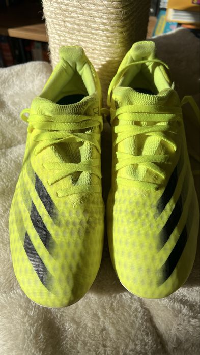 Korki adidasa, buty do piłki nożnej