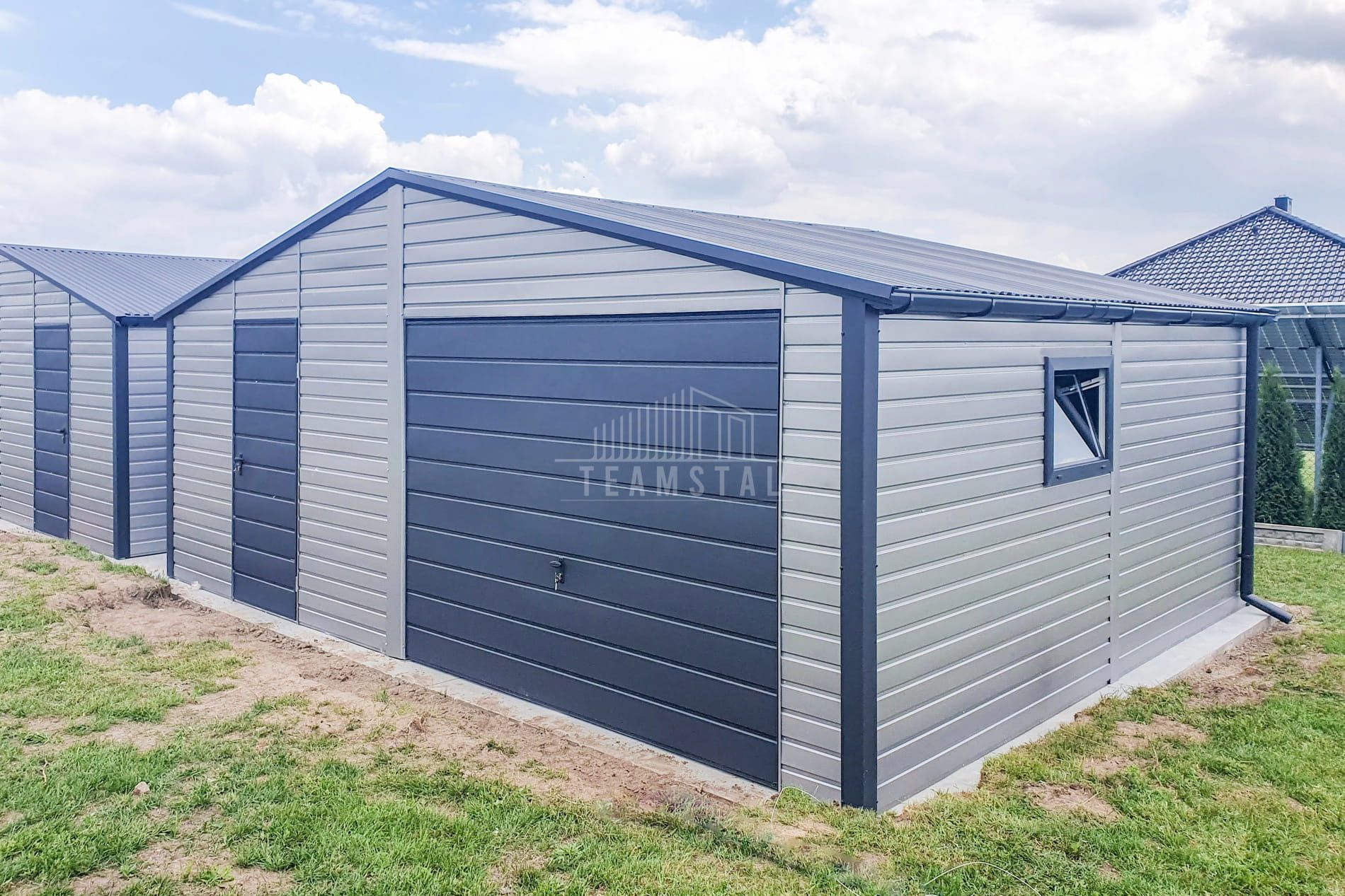 Garaż Blaszany 7x6m Brama Uchylna Drzwi Rynny Dach Dwuspadowy TS710