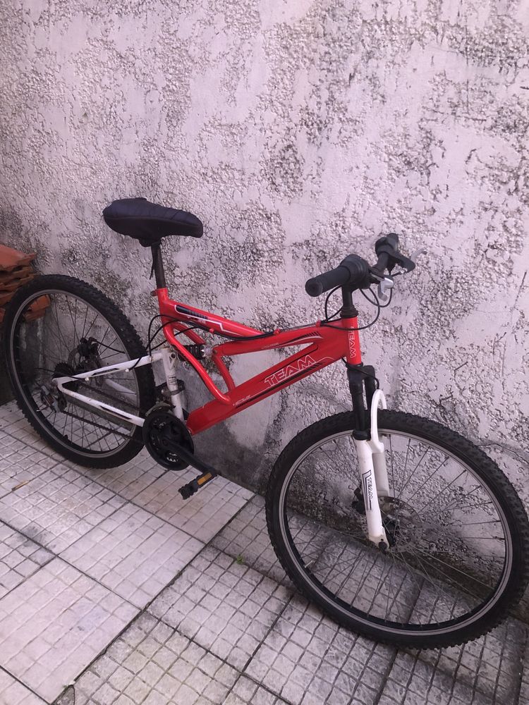 Bicicleta usada a venda, tamanho 26, Villa Nova de Gaia.