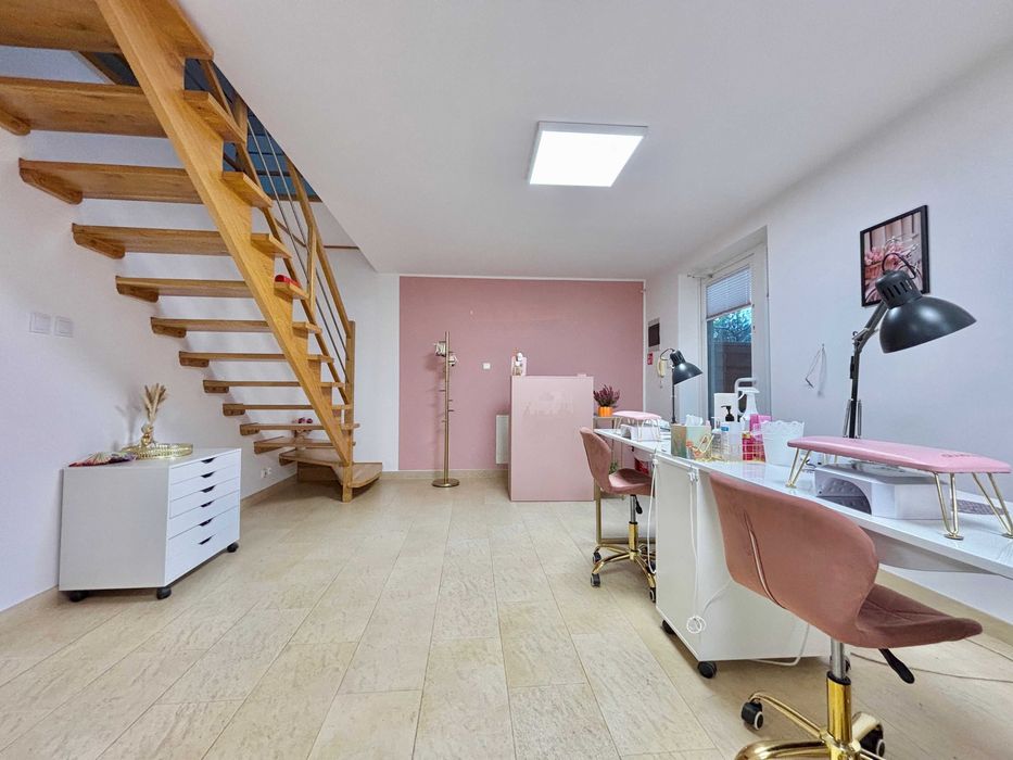 2-poziomowy lokal usługowy 80 m² I Branża beauty lub usługi I Parking