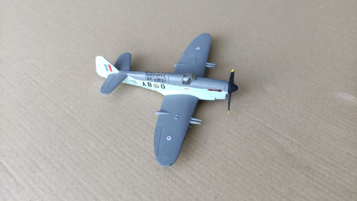 Сборная модель самолета 1:72 Fairey Firefly