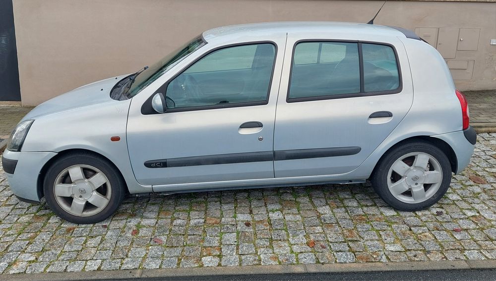 Renault clio 1.5 dci  2002