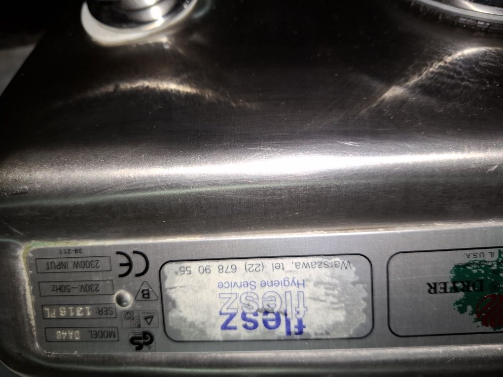Suszarki elektryczne do rak DA48
