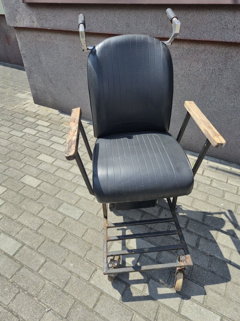 Schodołaz krzesełkowy PRL