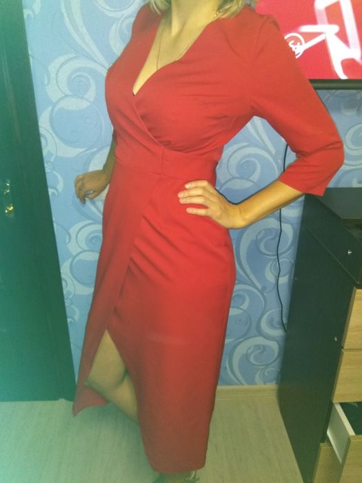 Продам      плаття