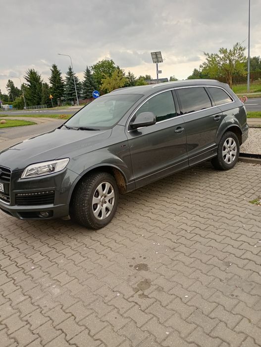 Audi Q7 s line czarna podsufitka  możliwa zamiana  na osobowe lub bus