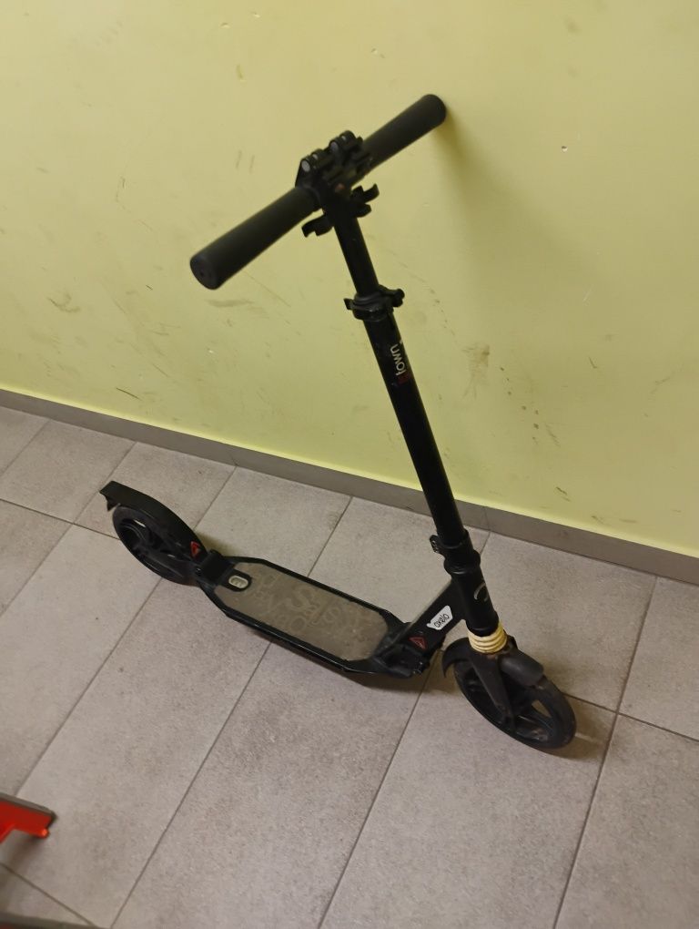 Sprzedam hulajnogę oxelo town7