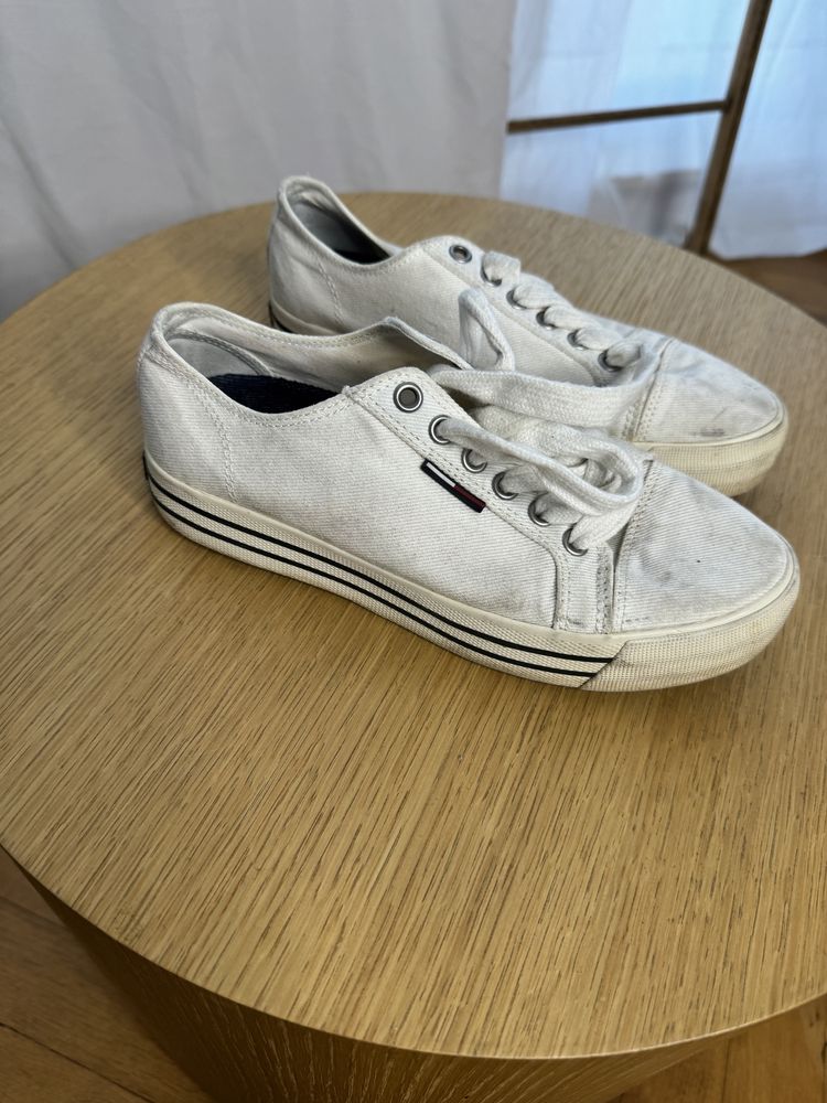Buty tommy hilfiger na malym obcasie 37 espadryle sandałki