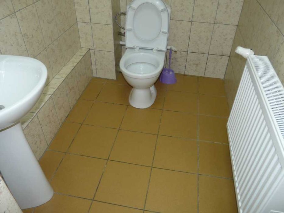 Продам комплекс торгових приміщень в самому центрі міста.