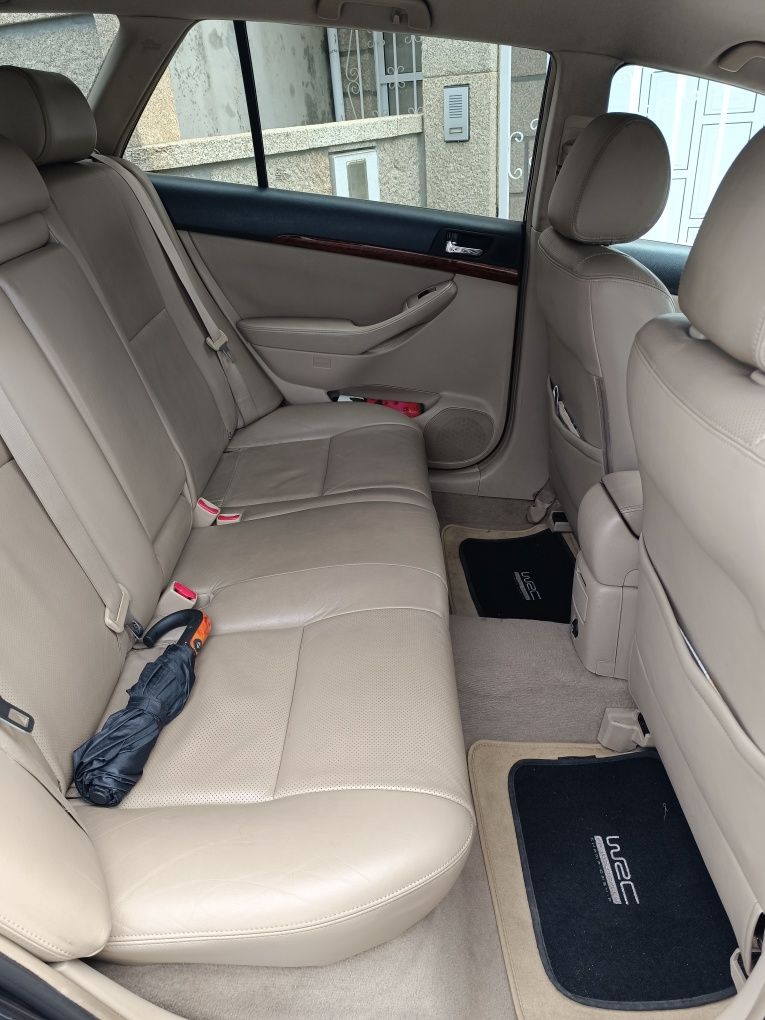 Toyota Avensis 2.0
