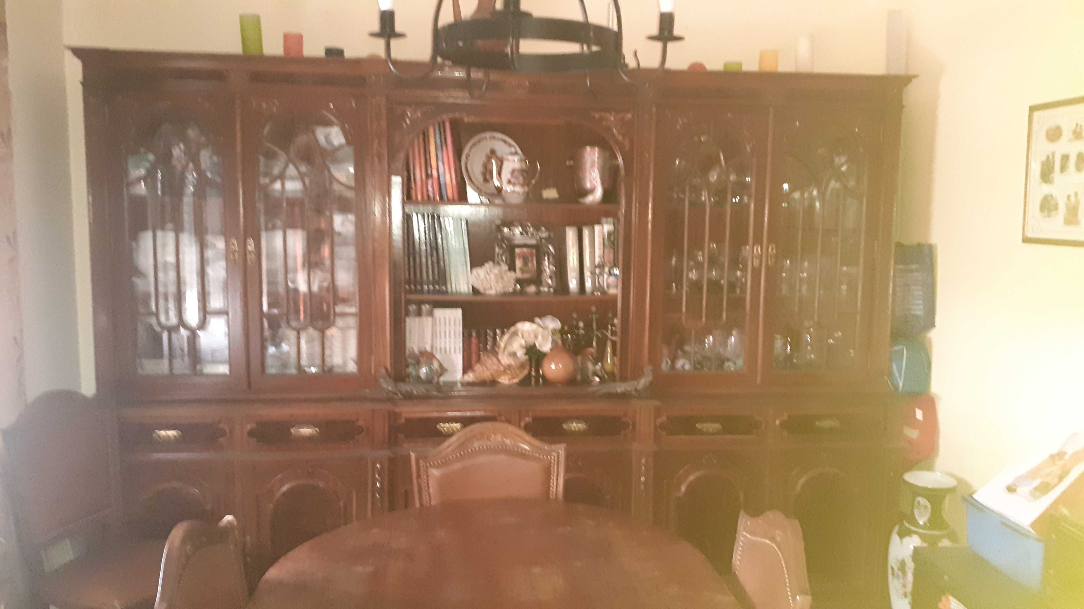 Movel de casa de jantar estilo clássico e mesa com 6 cadeiras