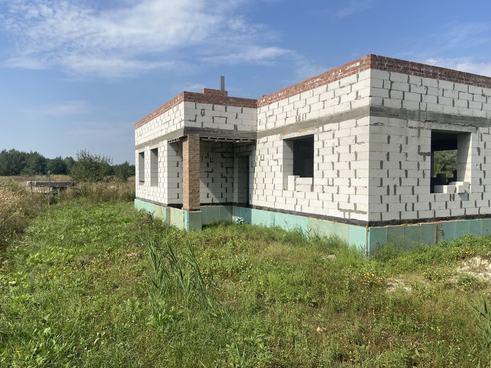 Незавершене будівництво