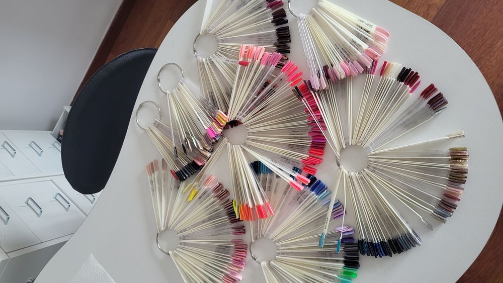 Manicure pedicure hybrydowy paznokcie Ursynów