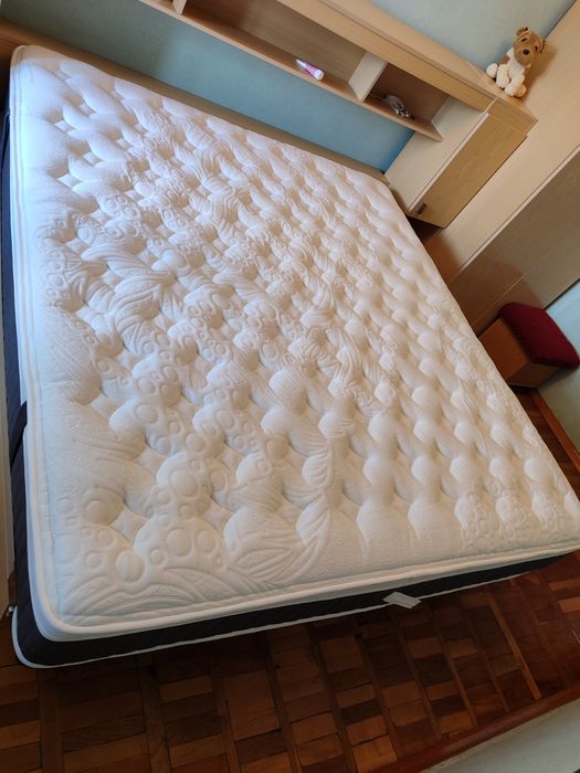 Продам абсолютно новый ортопедический матрас  180*200