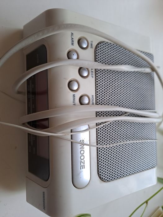 Радиочасы светящиеся