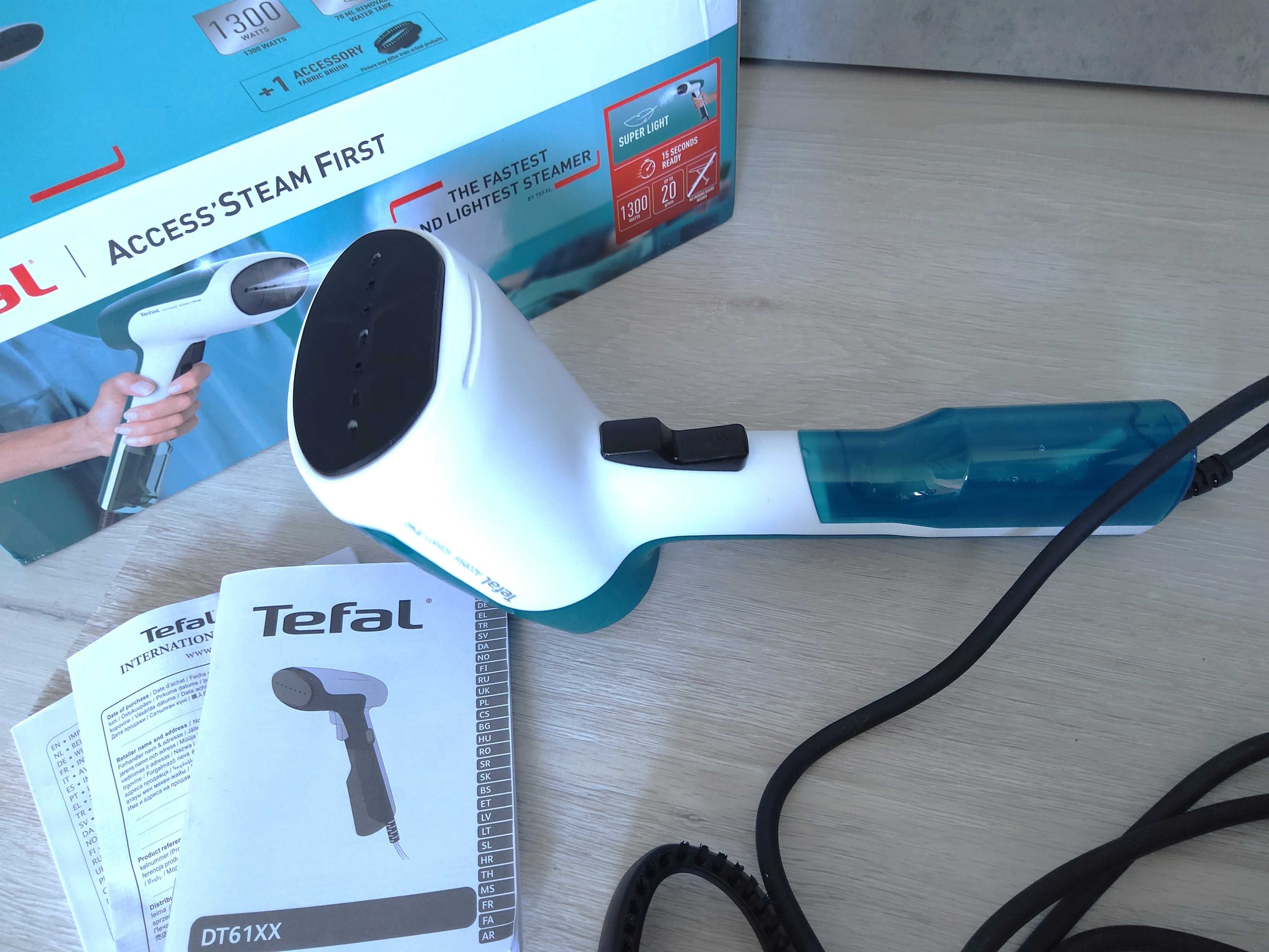 Parownica Steamer do ubrań Tefal Access Steam First 1300 W