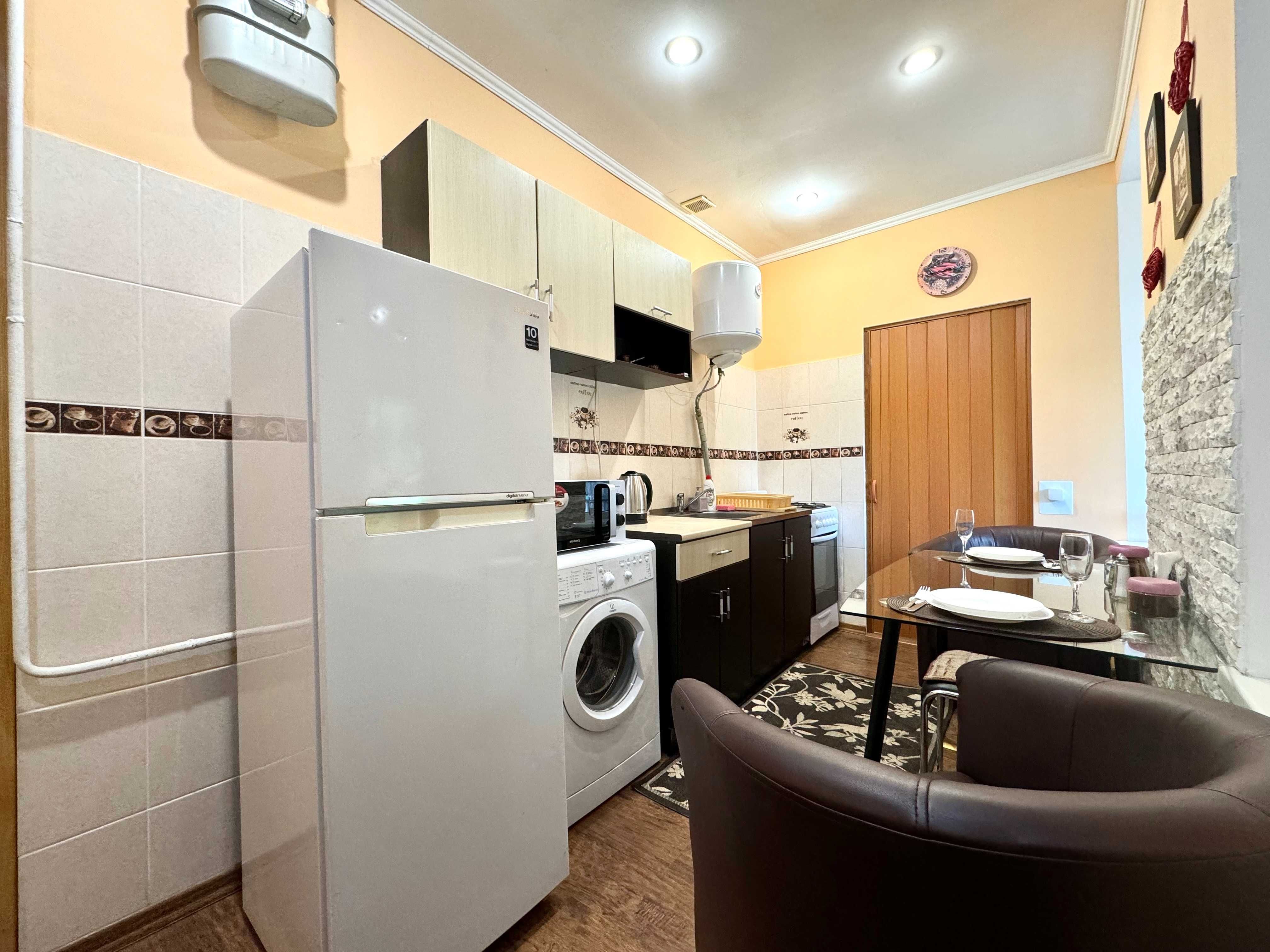 ApartPoltava Будинок із власним двориком МАНГАЛ,ТЕРАСА, СВІТЛО ЗАВЖДИ