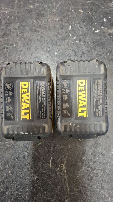 Акумулятор dewalt 3ah