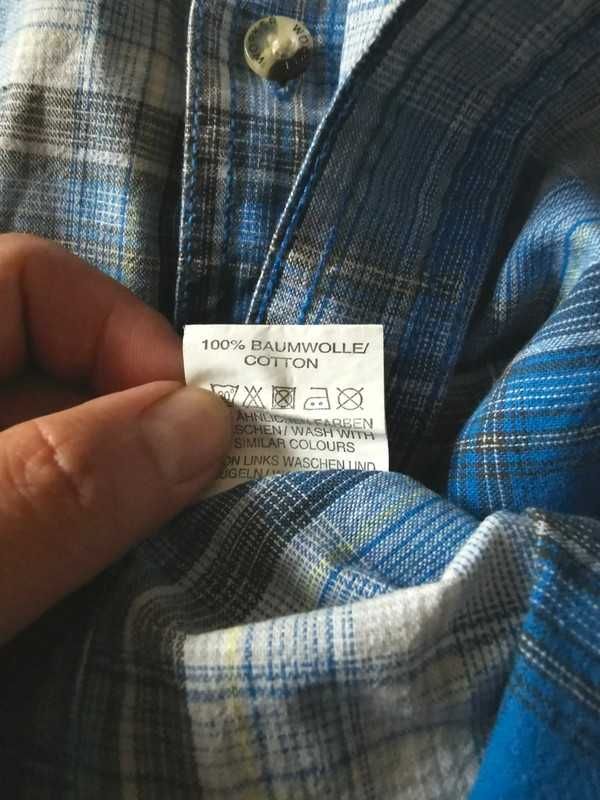 Niebieska koszula w kratkę na krótki rękaw