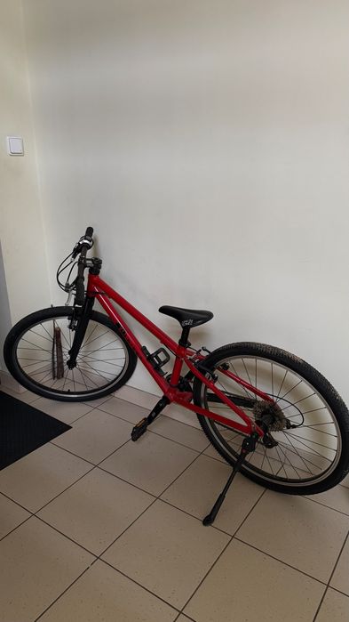 Kubikes 24S MTB w kolorze czerwonym
