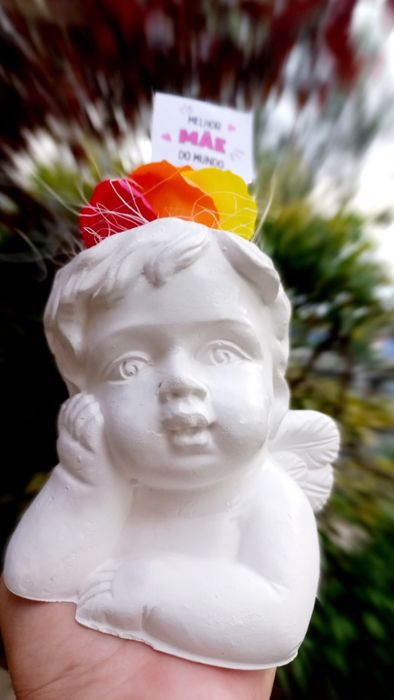 Anjo protector em gesso