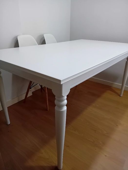 Mesa extensível branca