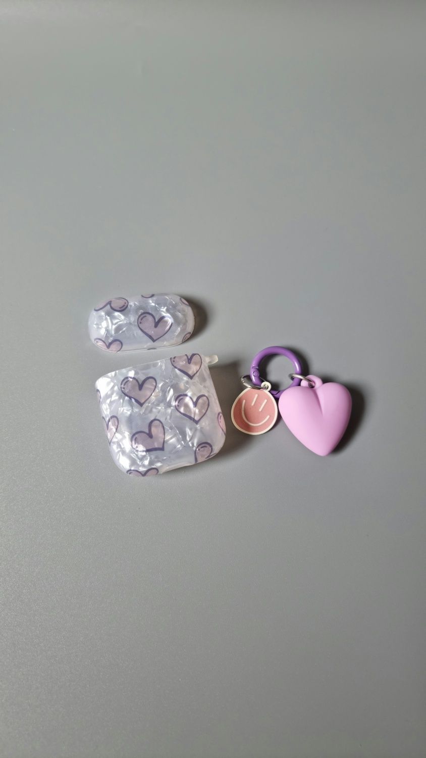 Etui Airpods 2 i 1 uroczy wzór muszli z motylem i brelokiem